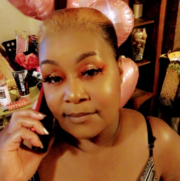 Meet your Posher, Shaneda - Picture 2 of 2